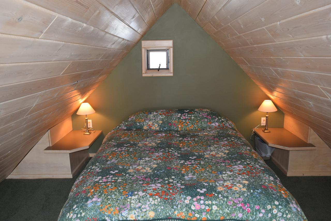 Retreat Wilderness Inn Nimpo Lake Kültér fotó